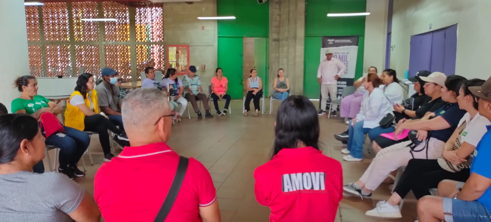 Grupo de personas participantes de la Semana Internacional del Detenido Desaparecido