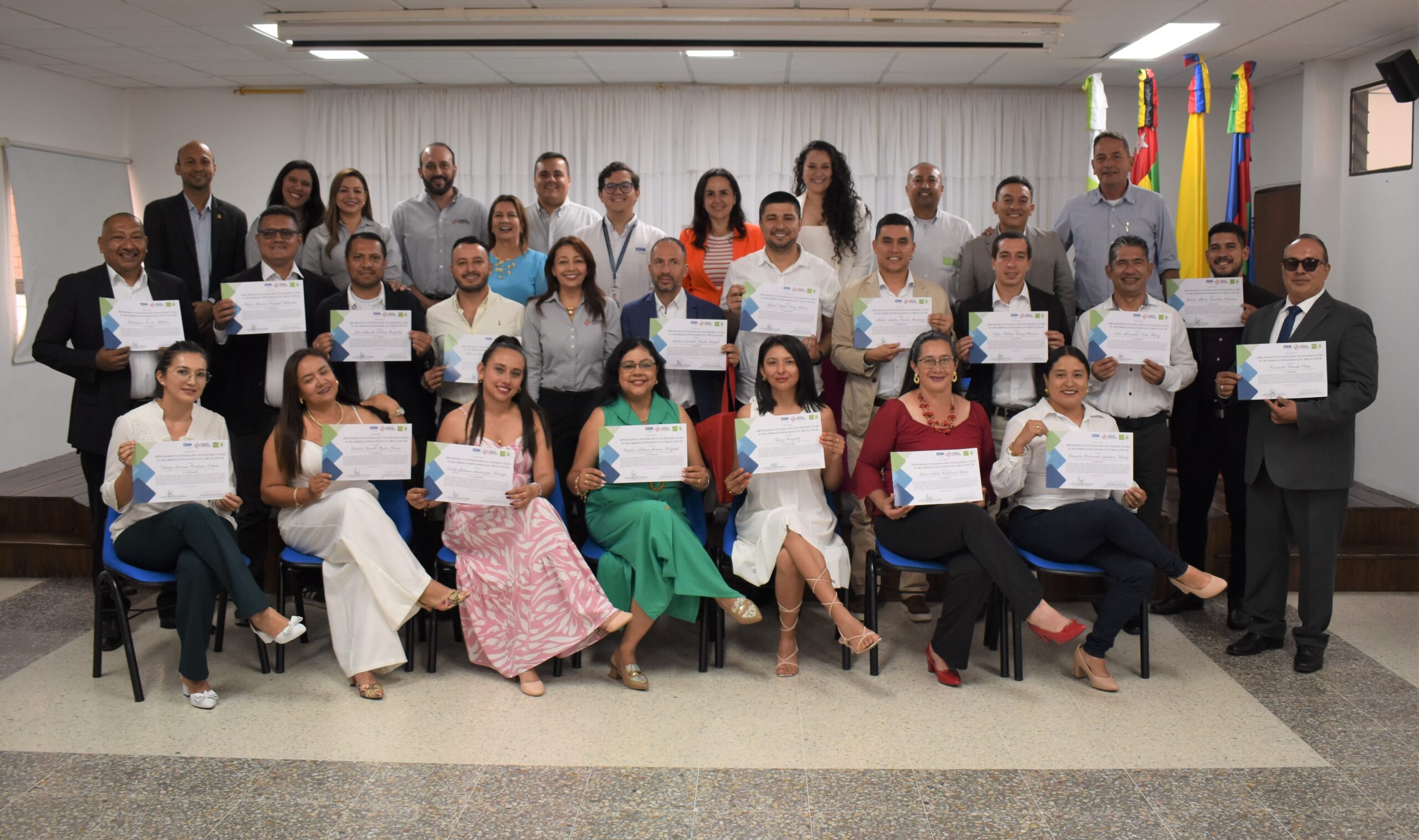 El evento se realizó en el Aula Máxima de la Sede UIS Socorro, con la presencia de los graduandos y sus familias.