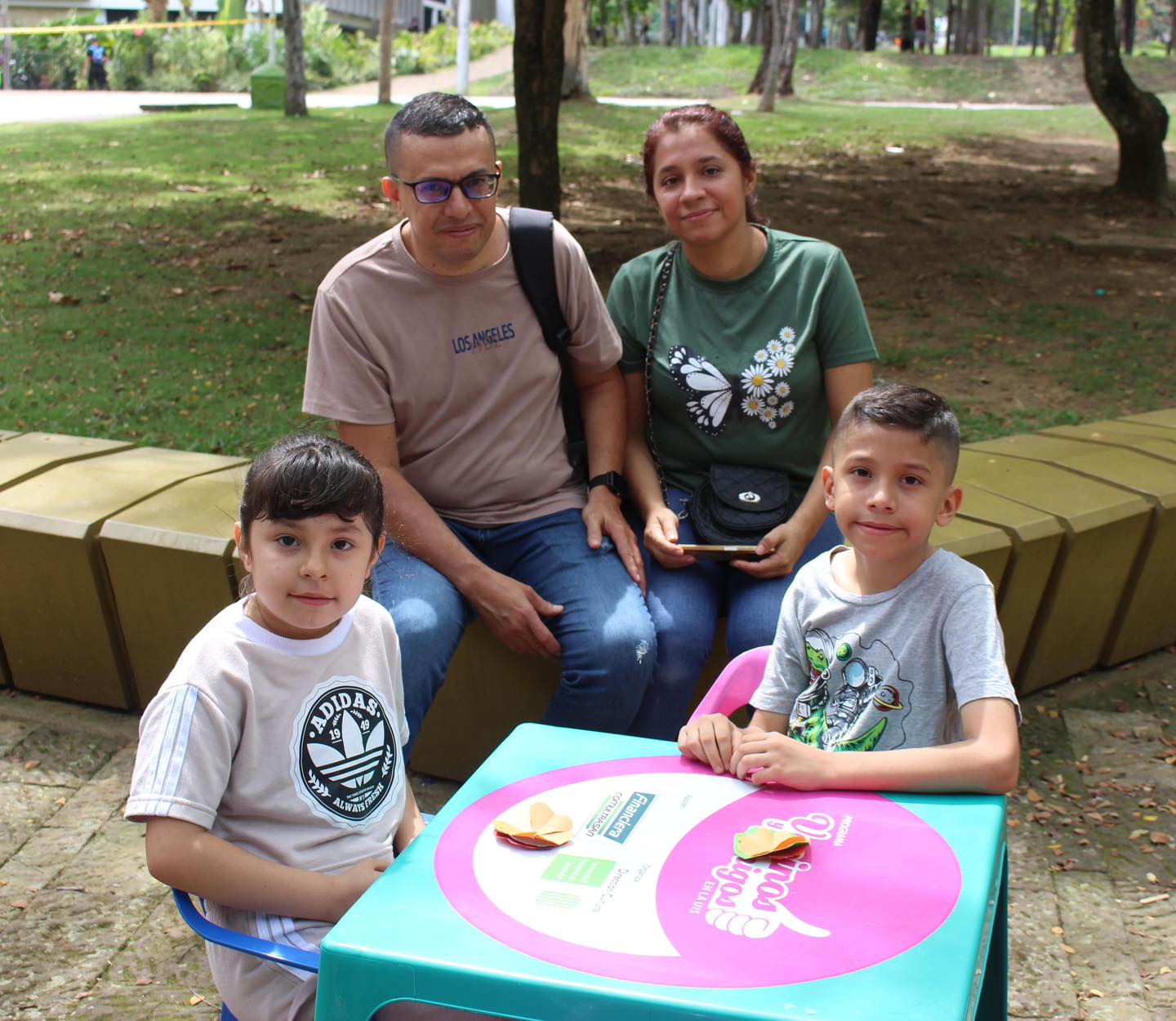 Actividades lúdicas en familia en Vecinos y Amigos 2025