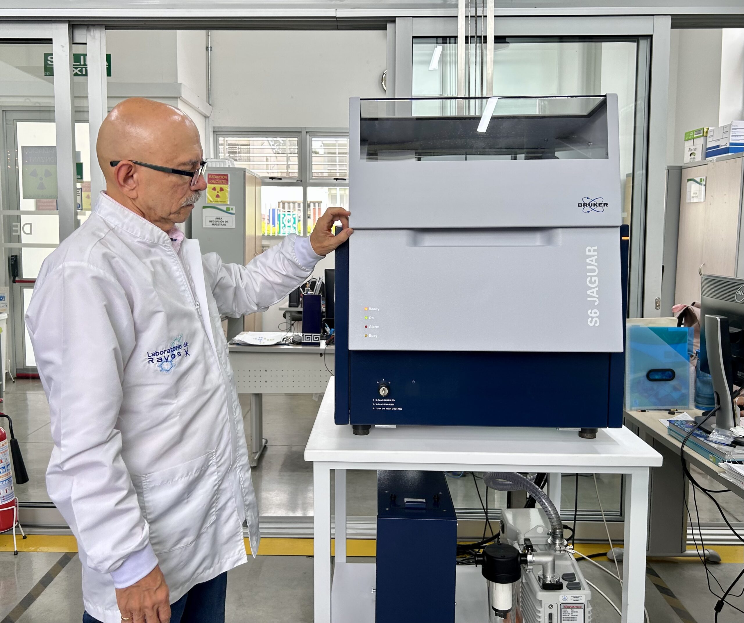 Nuevo espectrómetro secuencial de fluorescencia de rayos X