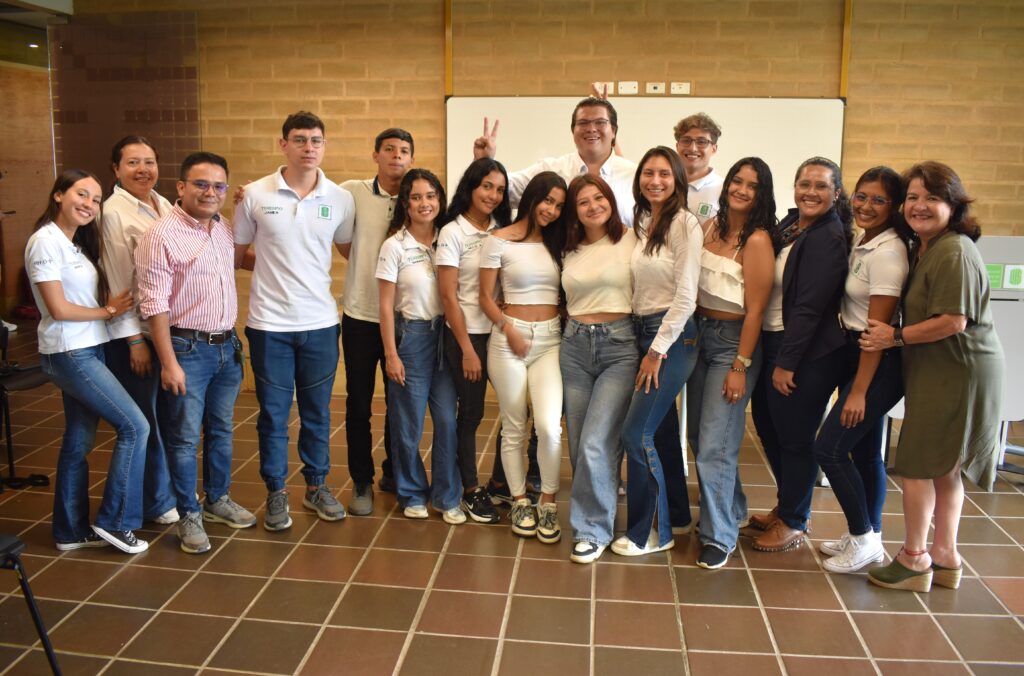 El grupo de tercer semestre presentó una propuesta apostándole al turismo rural.