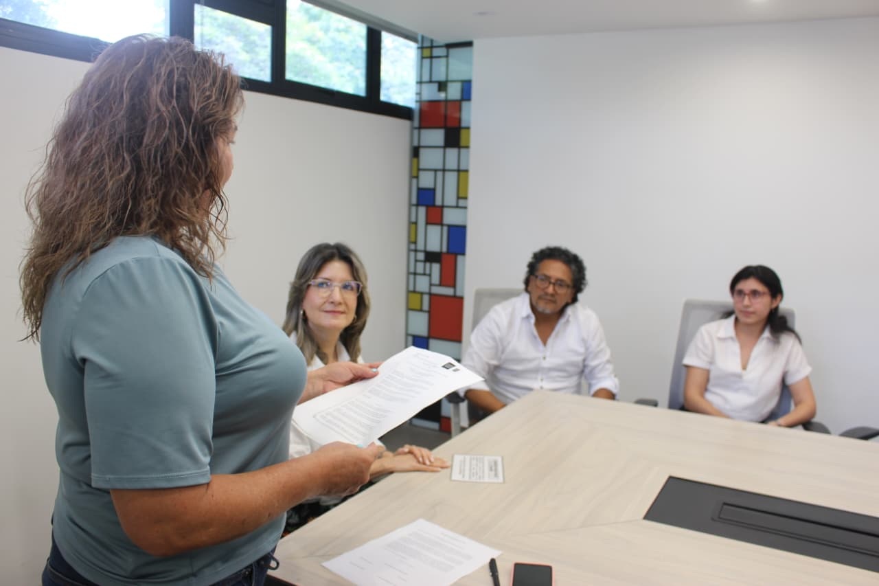 posesiona a Helwar Figueroa como director de la Escuela de Historia UIS 2025.