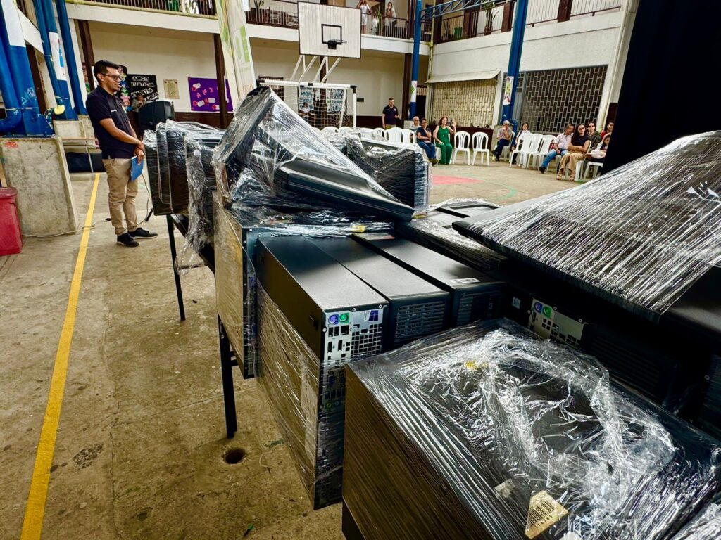 Donaciones entregadas en Durania