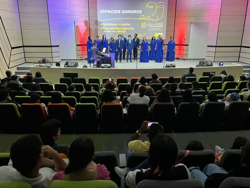 Presentación de la coral Ministerio VocalFe en el Festival Coral de Santander