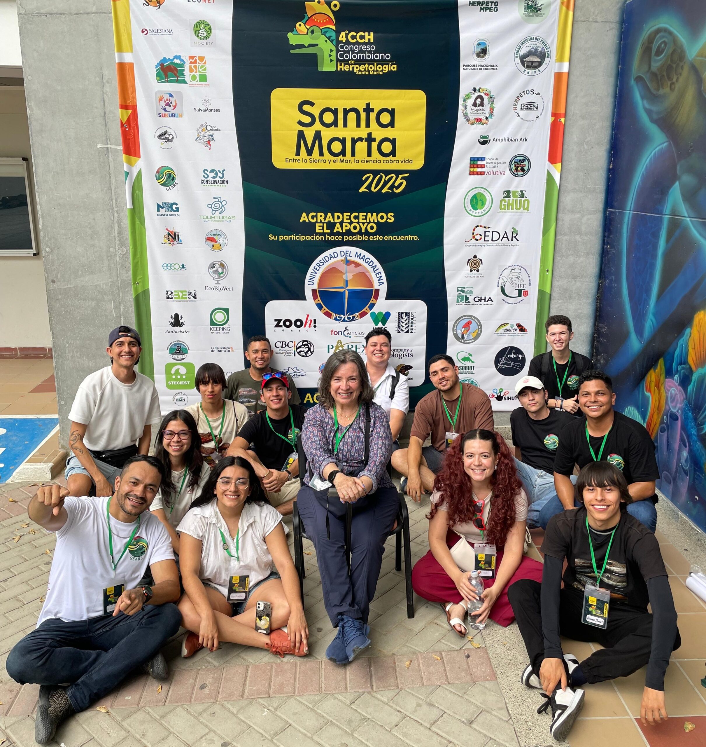 Estudiantes de Biología en evento de Herpetología