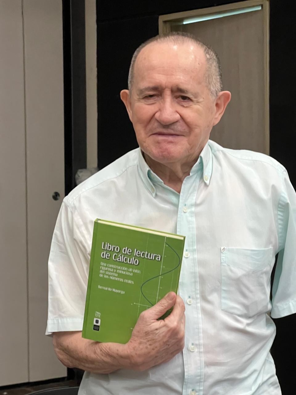 Profesor UIS presenta su libro