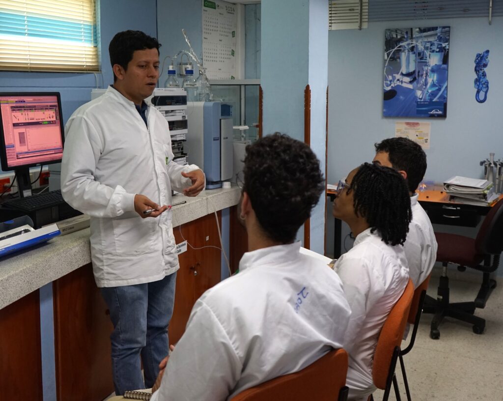 Programa de formación científica CENIVAM 