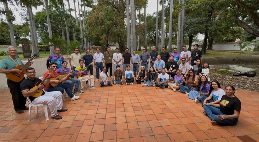 UIS - Artes para la Paz