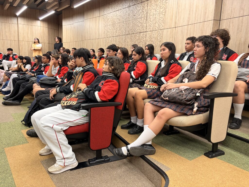 Estudiantes del colegio Santander