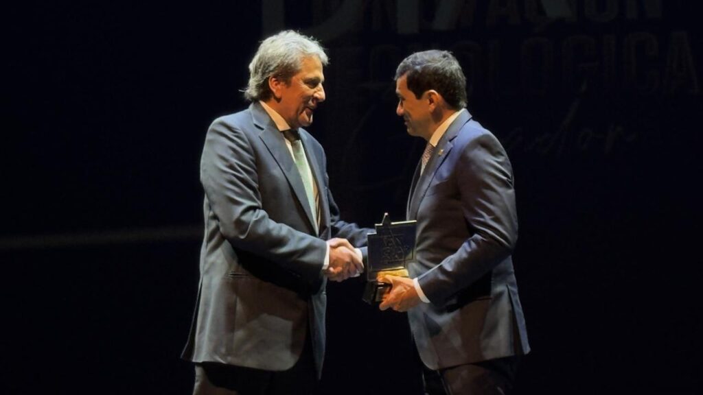 Reconocimiento a la vanguardia UIS
