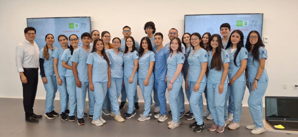Estudiantes del programa de Nutrición y Dietética