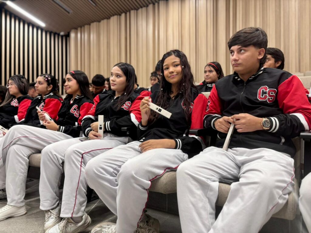 Estudiantes Colegio Santander