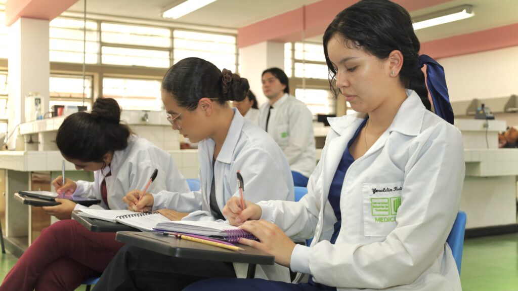 Estudiantes Medicina UIS