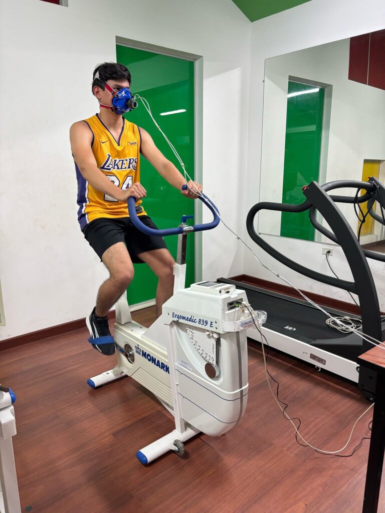 Prueba resistencia aeróbica realizada en cicloergómetro.