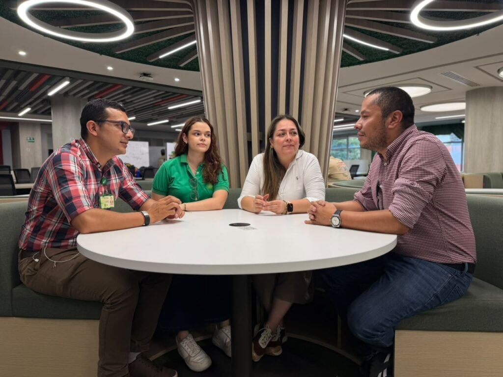 Ministerio de Educación Nacional (MEN) calificó como modelo ejemplar el proyecto de Centro de Escucha UIS en el Territorio.