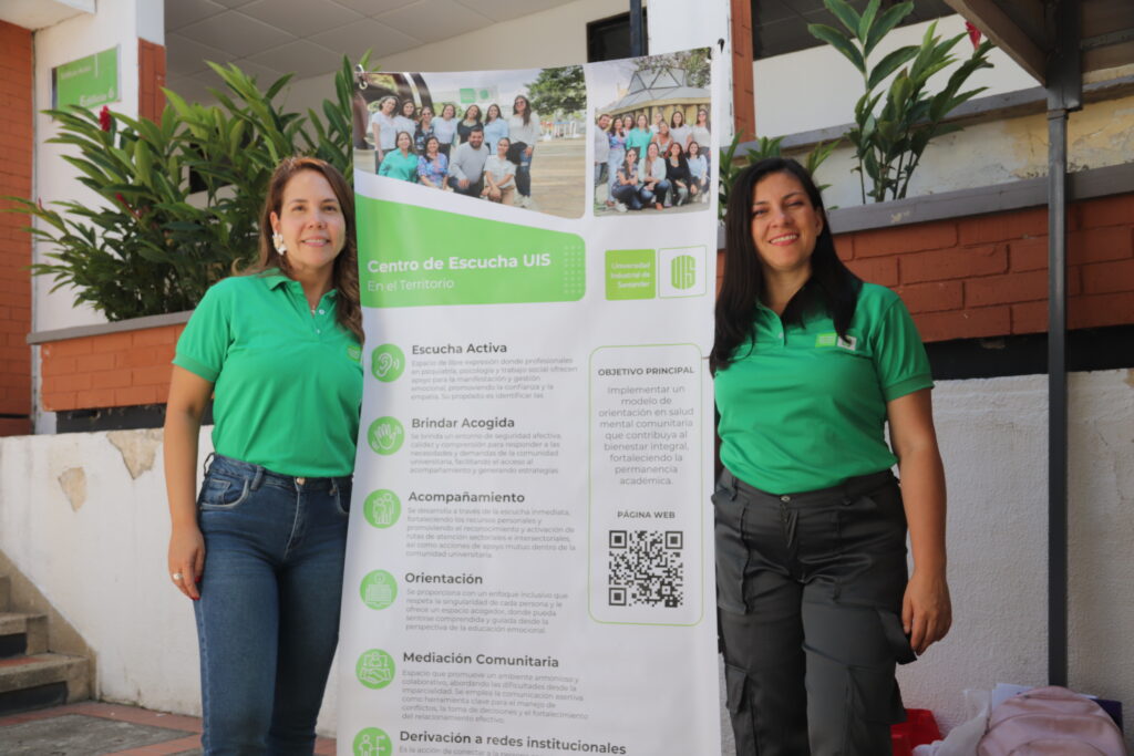 Profesionales del Centro de Escucha UIS en el Territorio durante trabajo de campo en la sede regional Socorro.