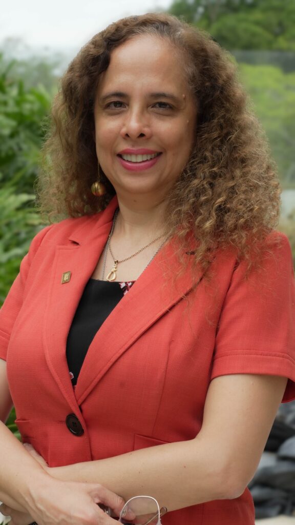 Lina Vera, nueva directora de Relaciones Exteriores UIS.