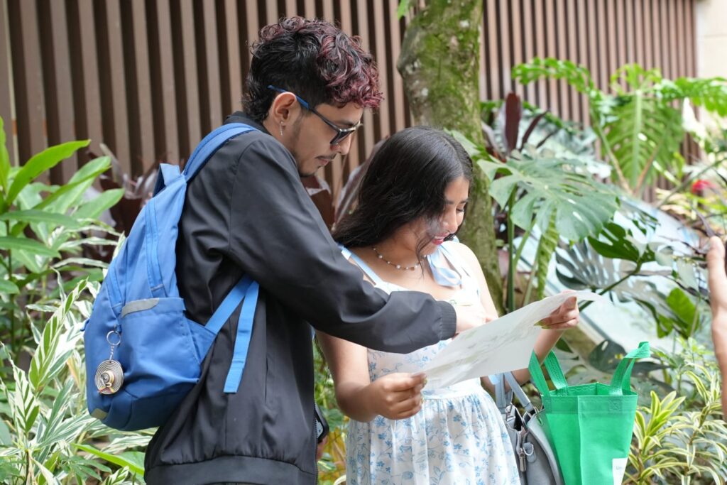 Visita estudiantes de Ecuador a la UIS