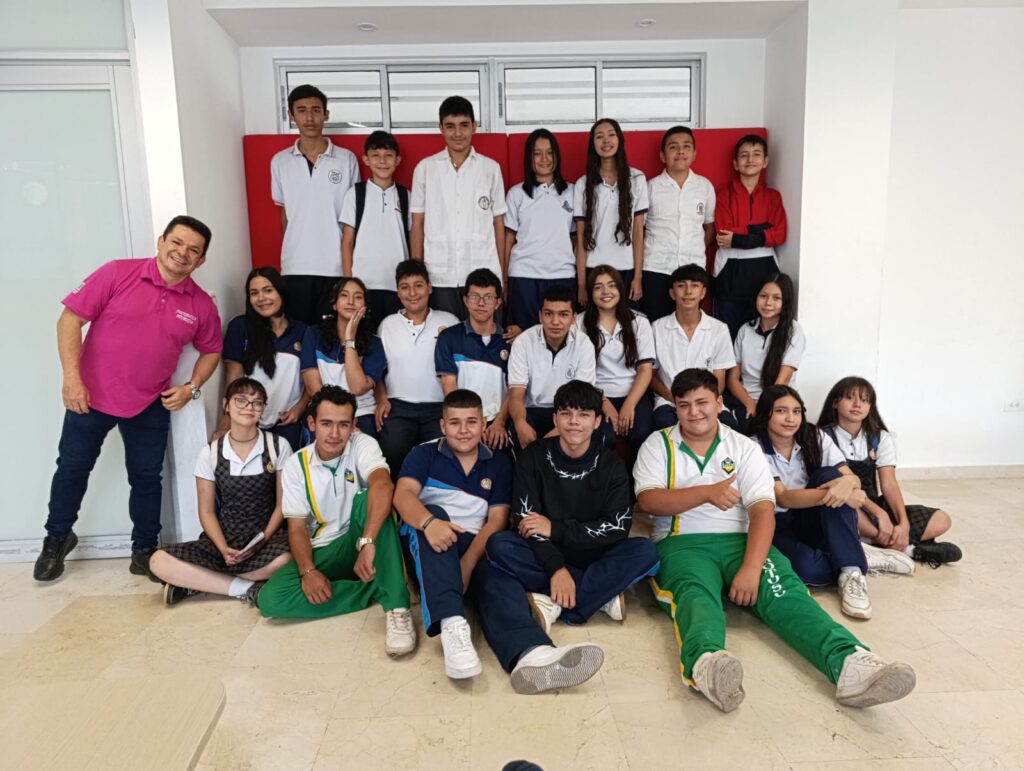 Eighth- and ninth-grade students from schools in Bucaramanga and its metropolitan area attended the event.