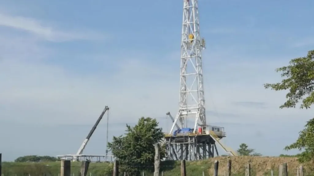 Imagen de trabajos petroleros