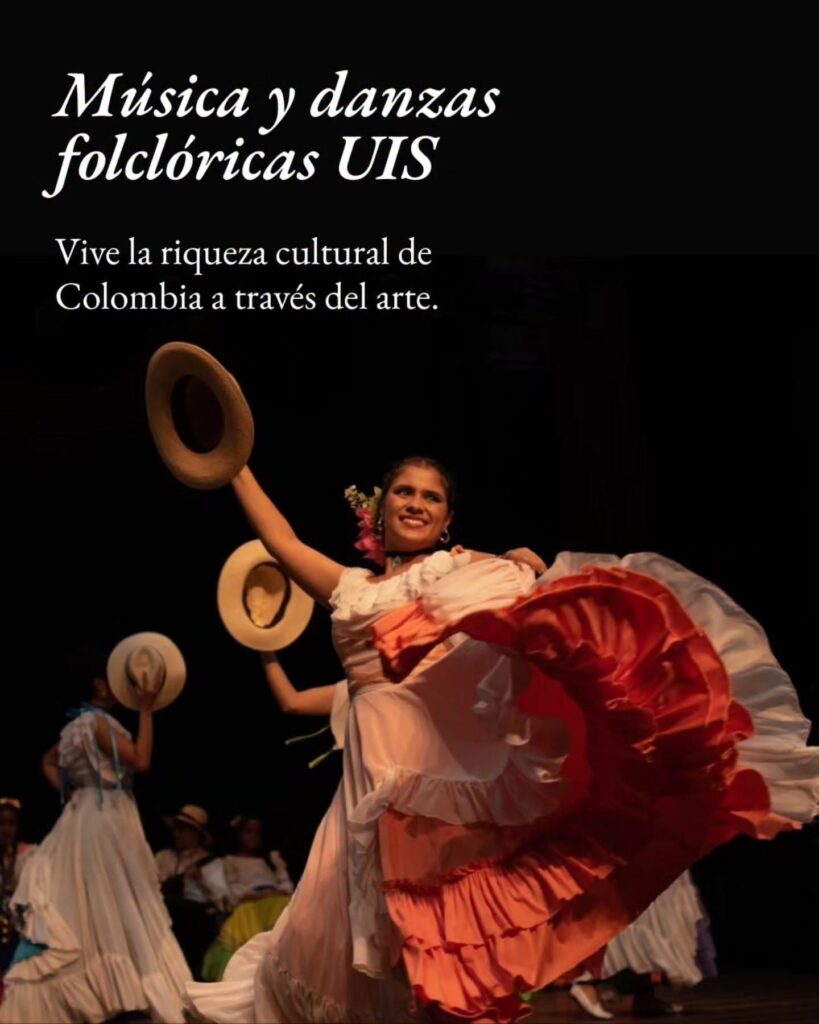 Integrantes del grupo de Música y danzas folclóricas UIS