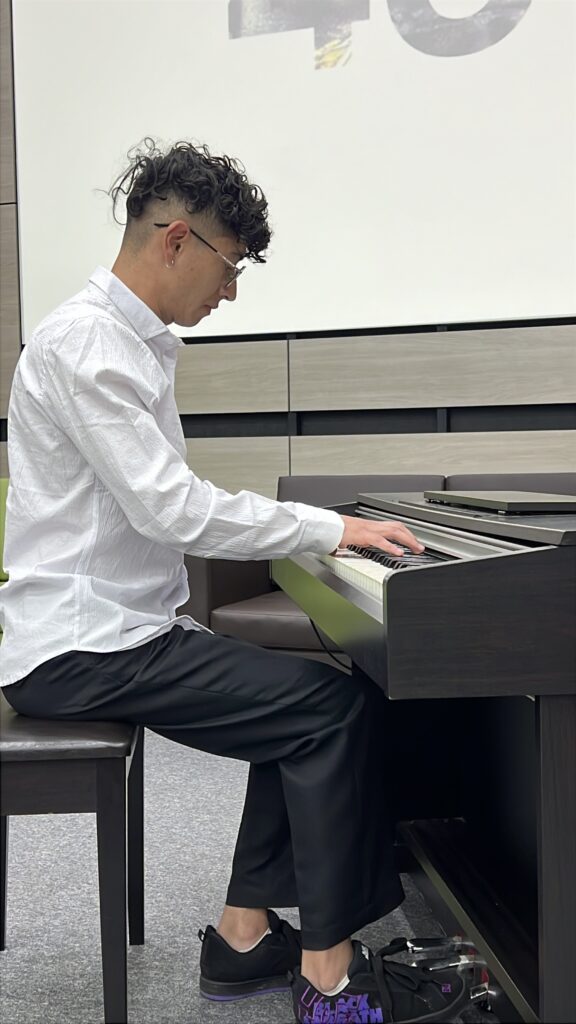 Jonathan David Jiménez, pianista invitado