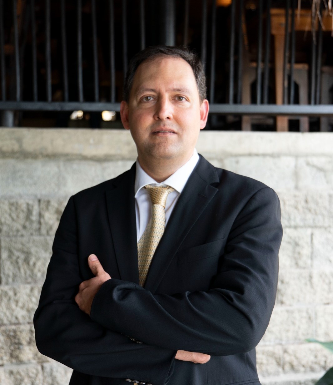 Dr. Carlos Ramírez. Hijo