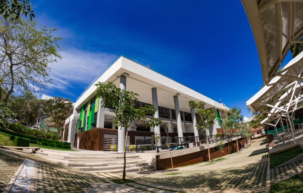 Fachada nueva edificio bienestar estudiantil