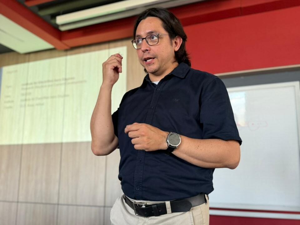 Rudy Cepeda Gómez, ingeniero electrónico del año 2001 y egresado destacado UIS.