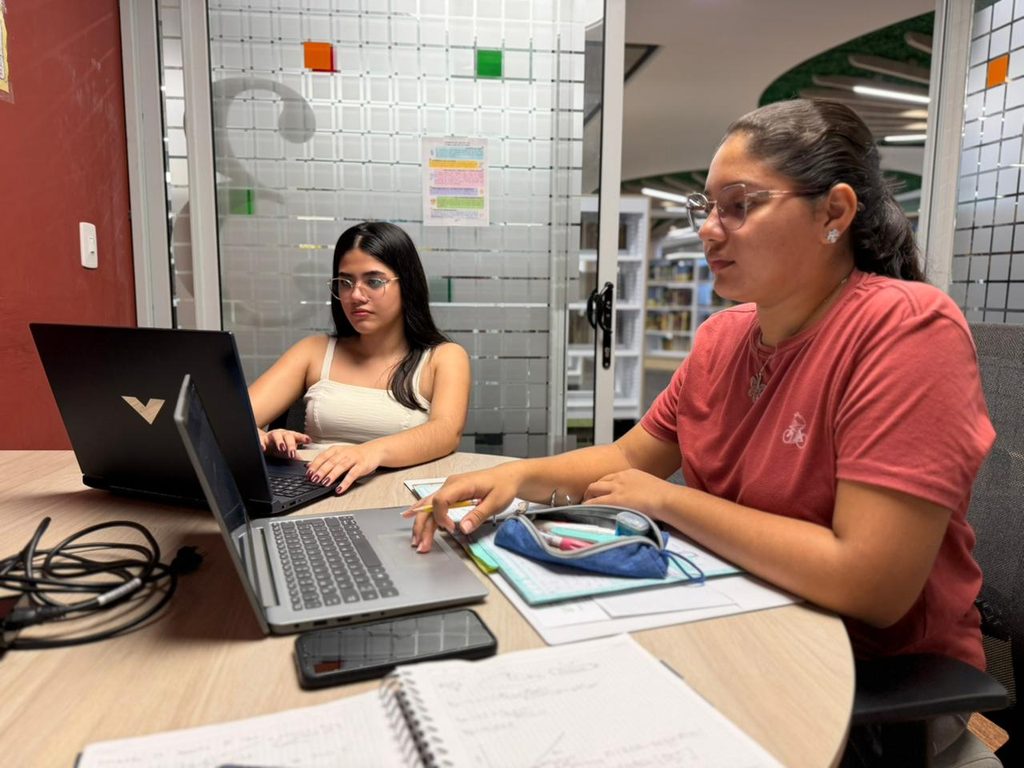 Los cubículos UIS podrán disfrutar de espacios confortables y silenciosos.