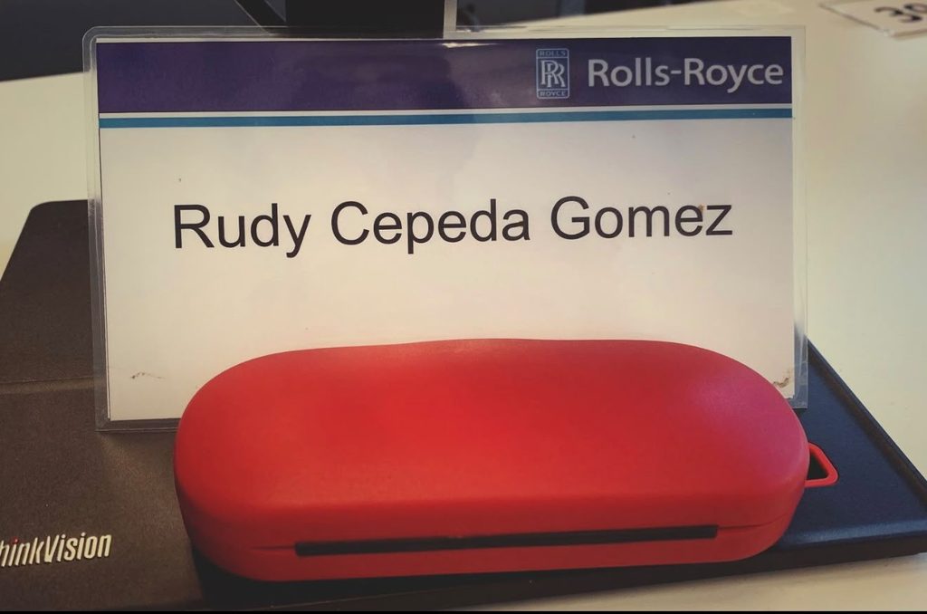 Rudy Cepeda trabajó durante nueve años en el área de propulsión aeronáutica en Rolls-Royce.
