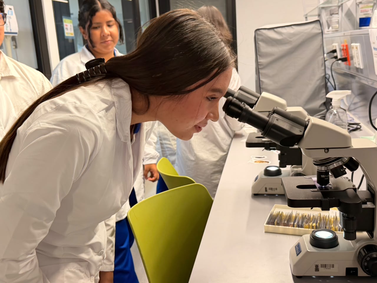 Visita colegio Lab genética UIS