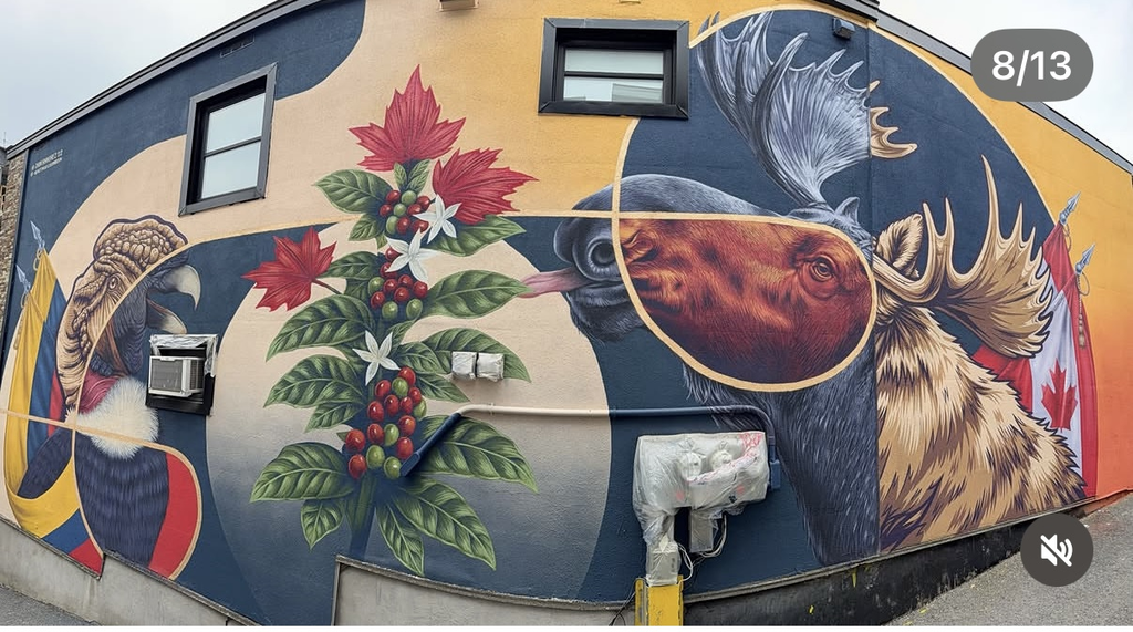 Mural compartido de animales que representan a Colombia y Canadá