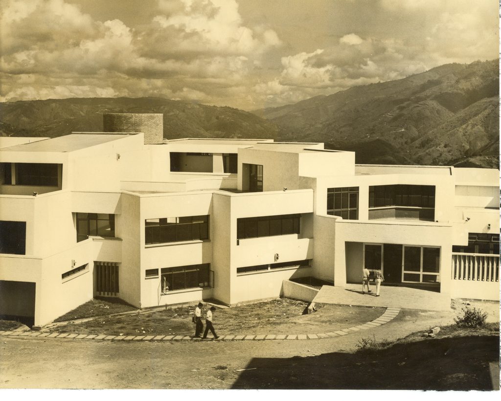 Fachada antigua edificio Bienestar Estudiantil UIS