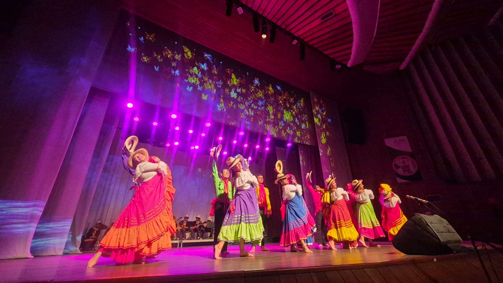 A night to celebrate and pay tribute to Colombian folklore