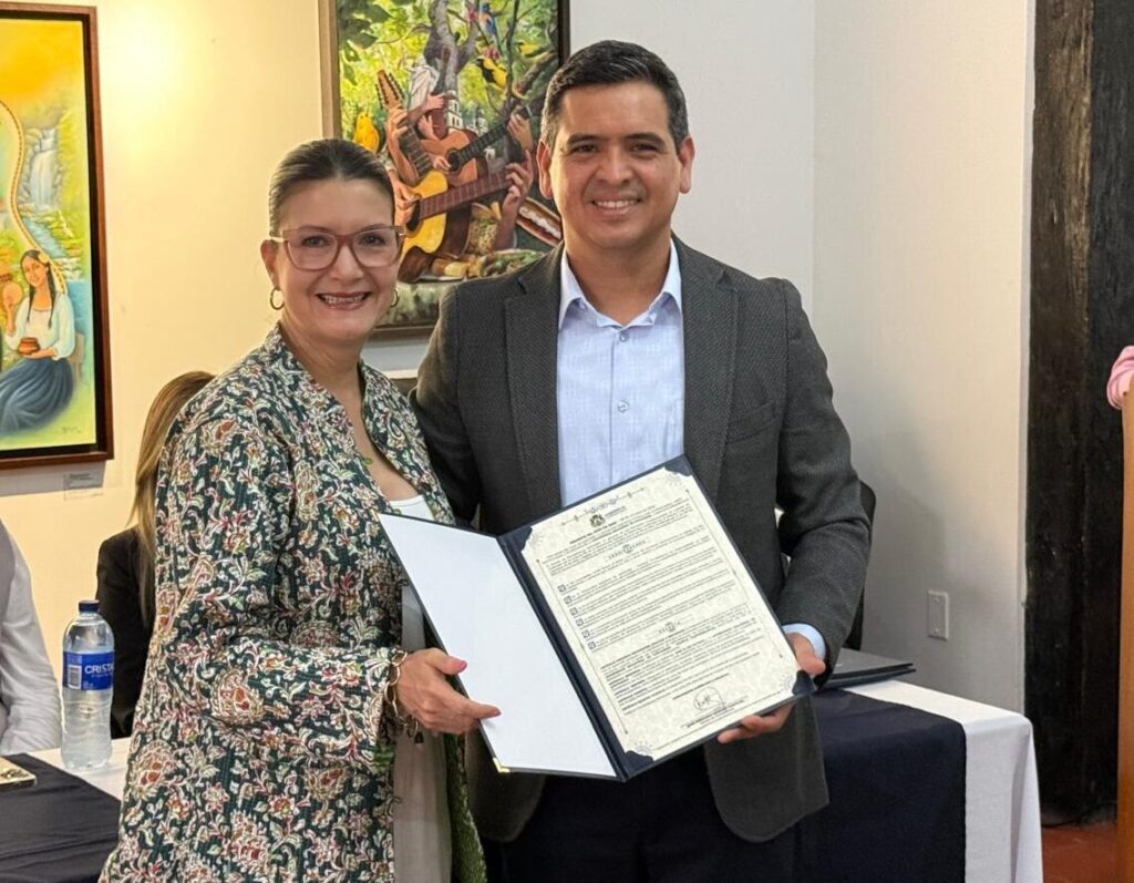 UIS recibe la distinción José Elías Puyana otorgada por la Secretaría de Educación de Floridablanca.