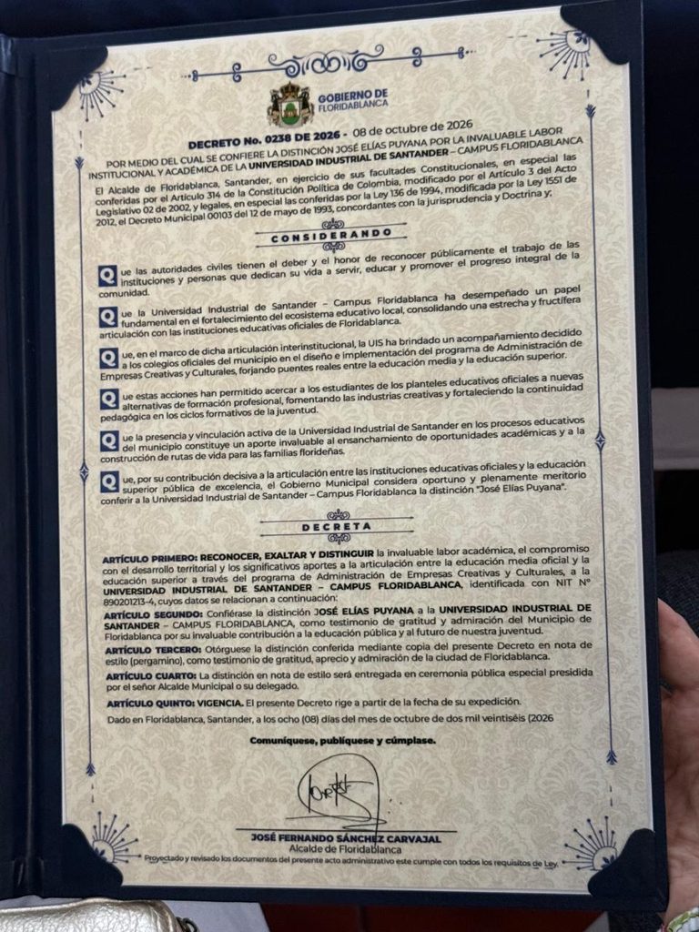 distinción José Elías Puyana otorgada  la UIS