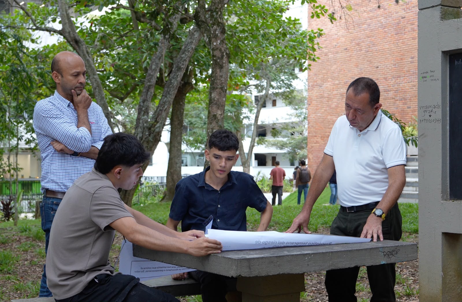 Estudiantes UIS Saravena en el campus central