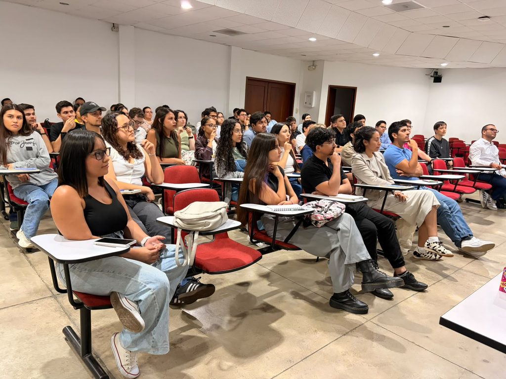 Estudiantes UIS participando en la jornada de Quala