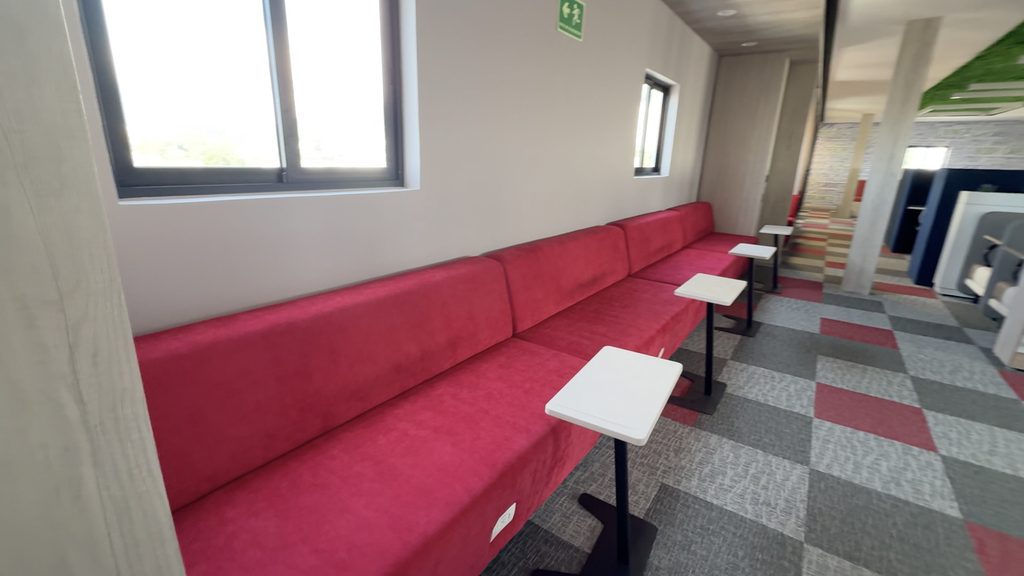 Piso 13 HUS espacios trabajo