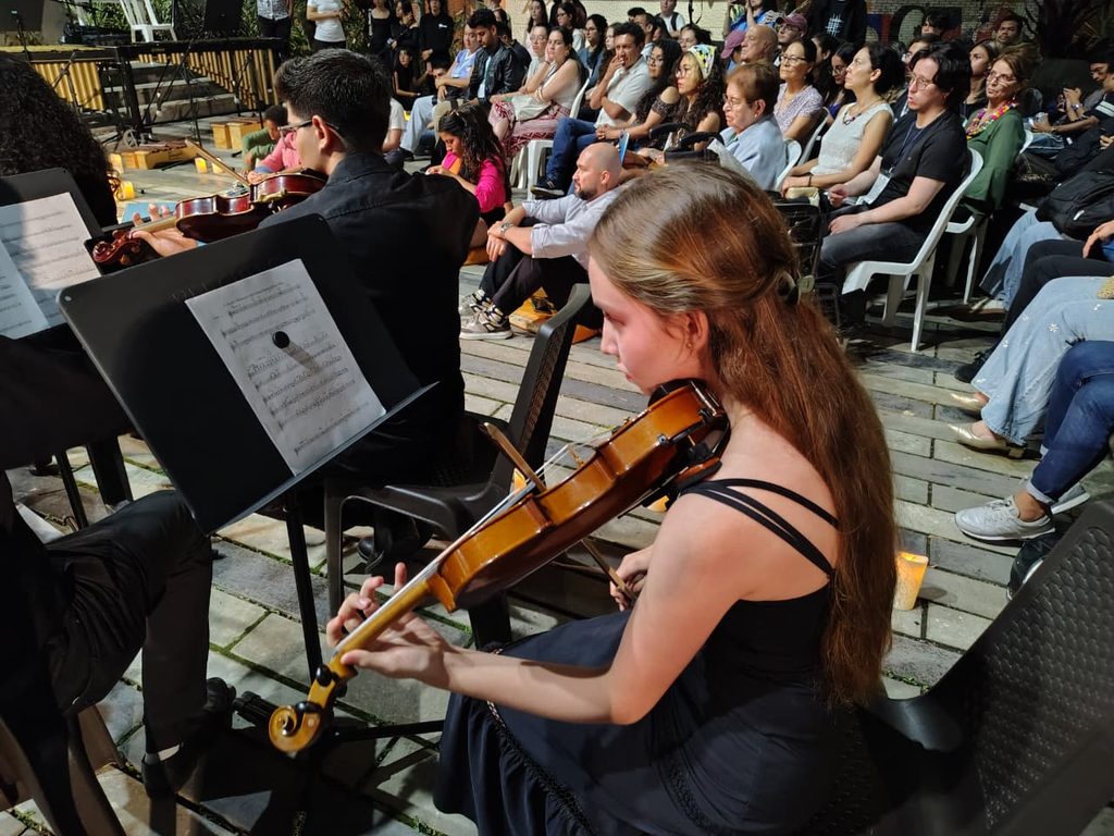 Violinista XVII Encuentro Nacional de Educación Musical de Colombia