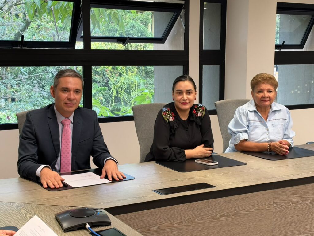 Profesor Guillermo Gordillo Nuevo director cultural UIS