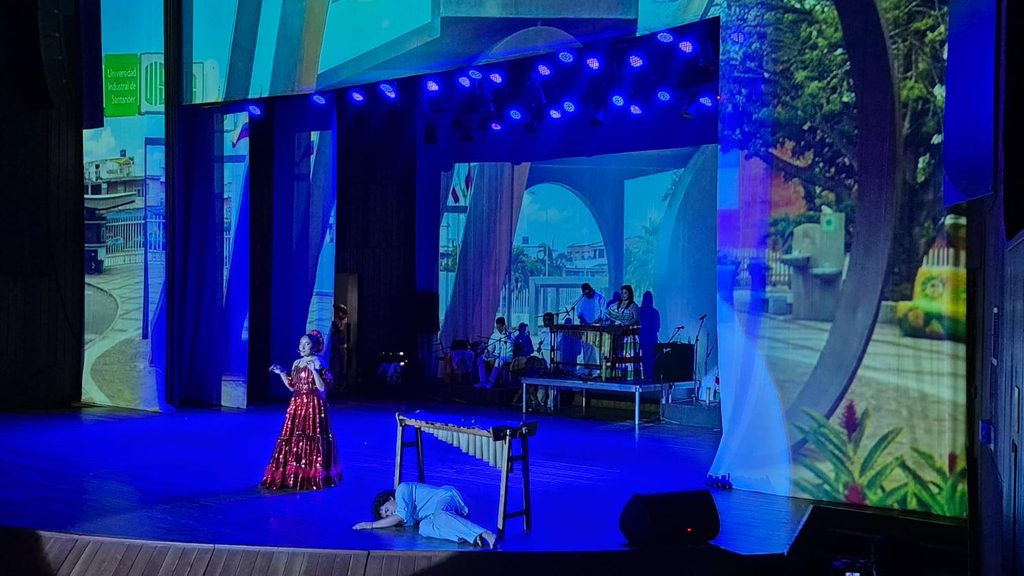 Escena de la puesta en escena Entre Mitos y Cuentos de Macondo UIS. 